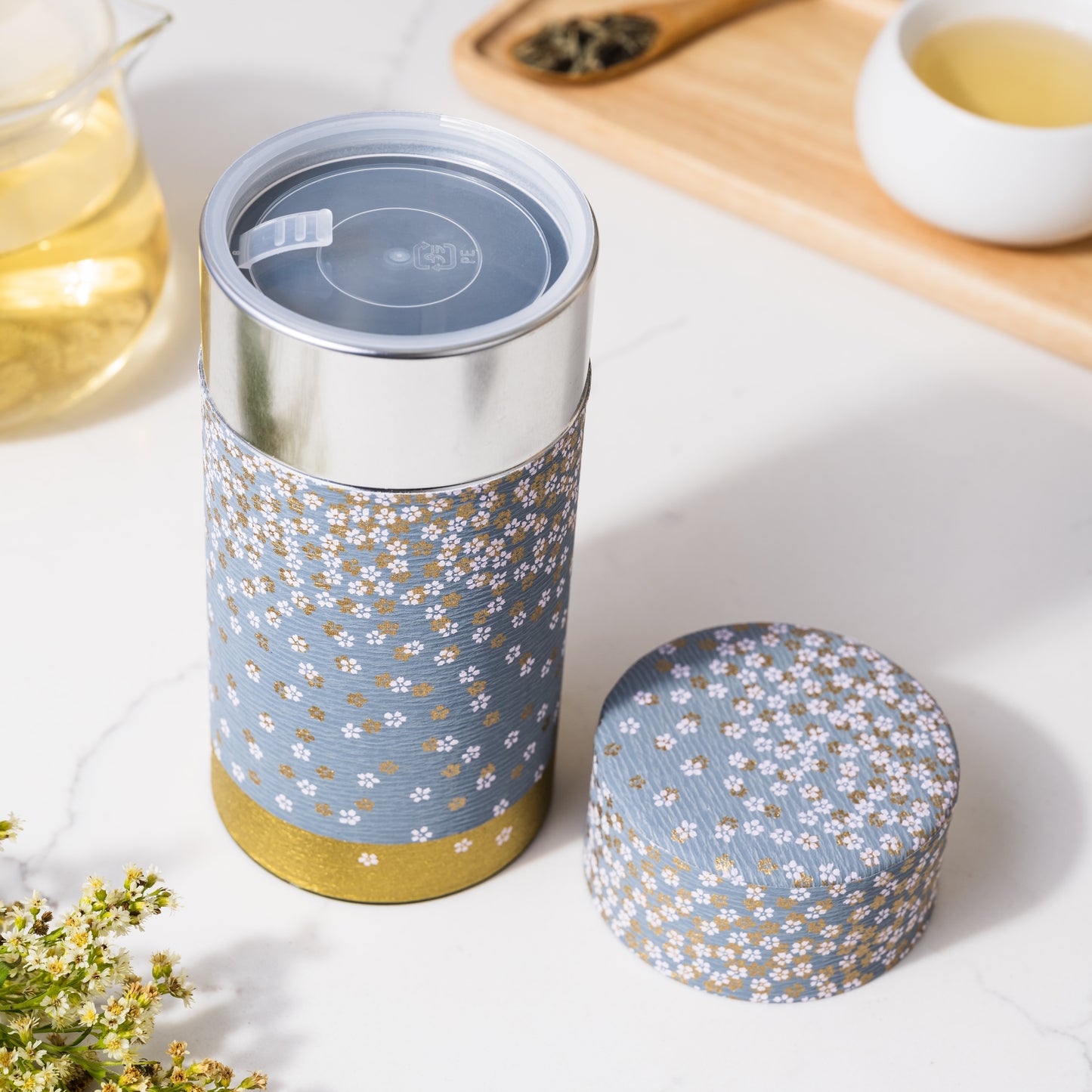 Japanese Tea Tin — Gold Sakura